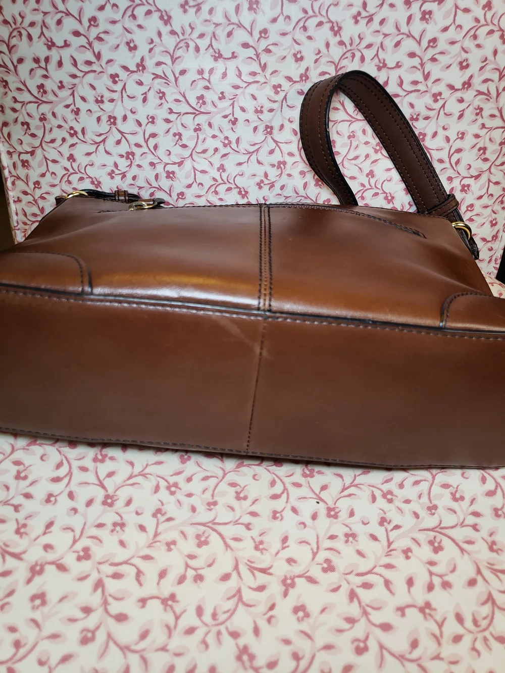 Etienne Aigner Cognac Brown Leather Shoulder Bag with Gold Hardware - Picture 3 of 8